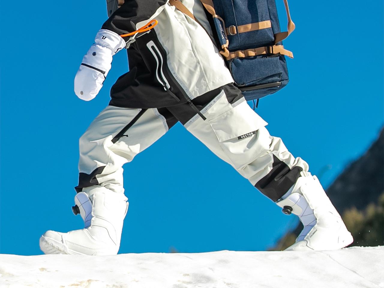 How to Choose Snowboard Pants & Bibs