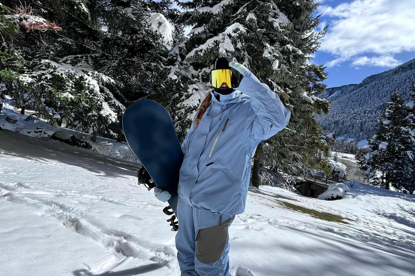Best Snowboard Gear For Beginners 2025