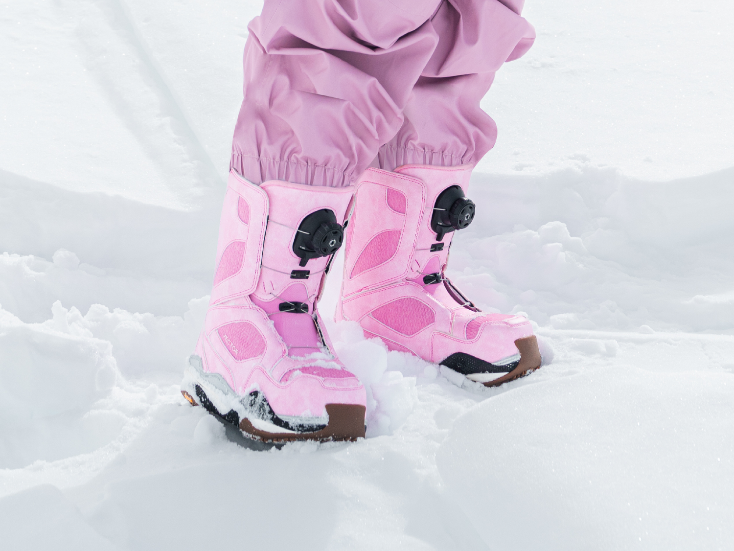 How to Choose Snowboard Boots