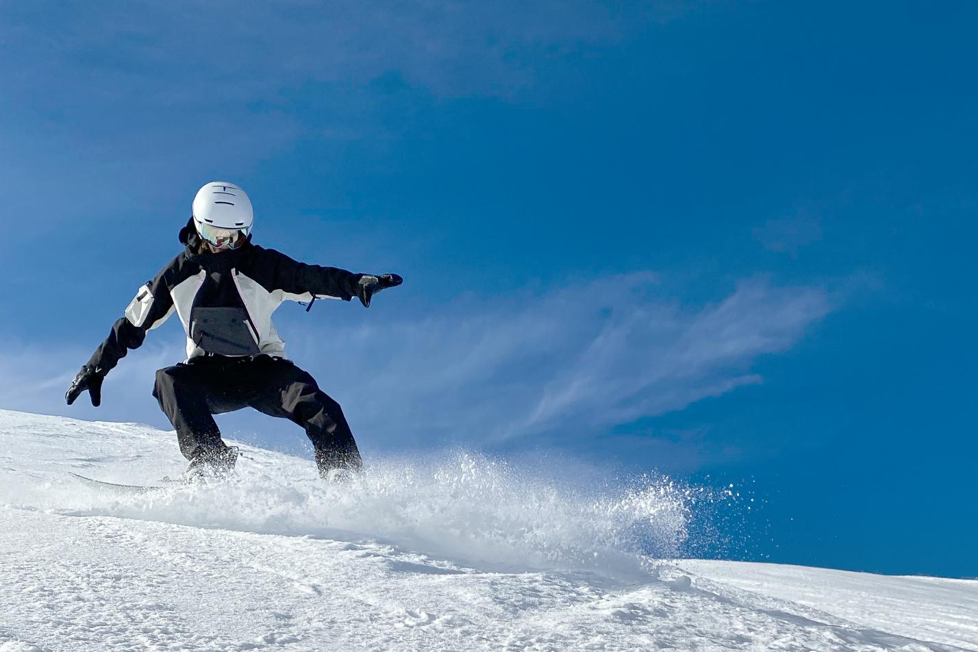 Which Ski Resort Gets the Most Snow？