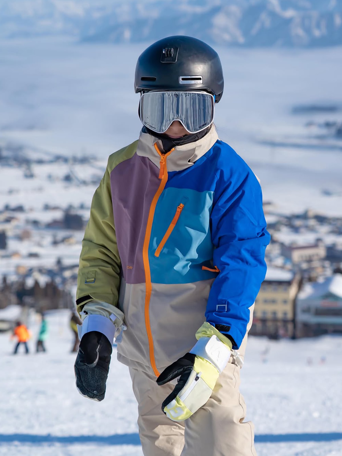 Small Brim Ski & Snowboard Helmet – Vector Official