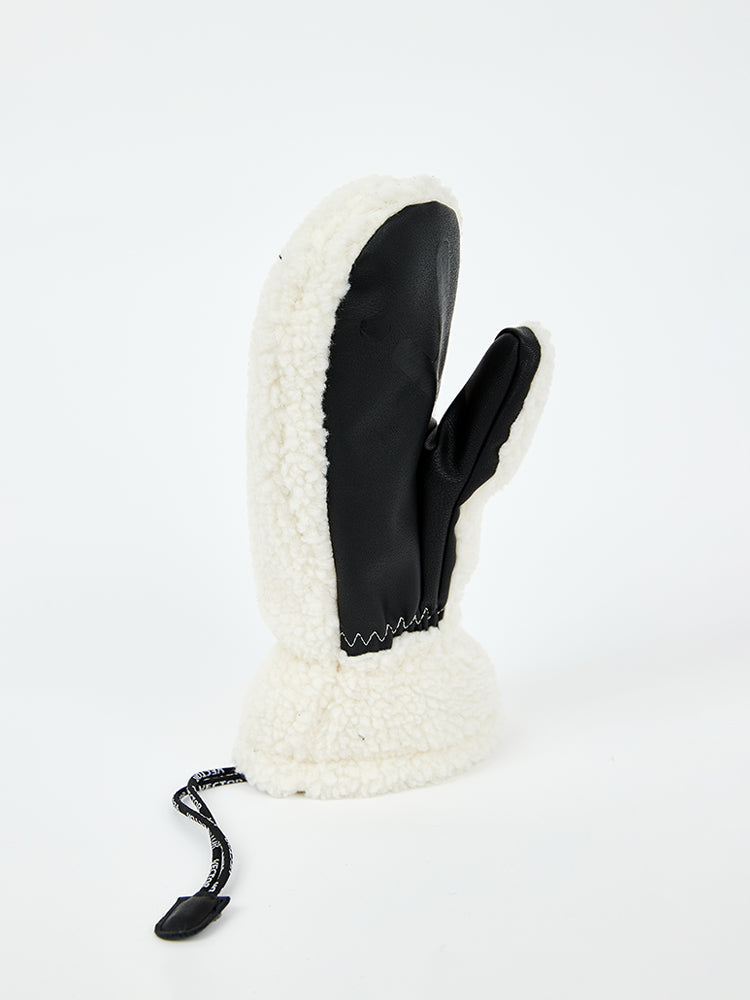 VECTOR-Fluffy Ski Gloves-model